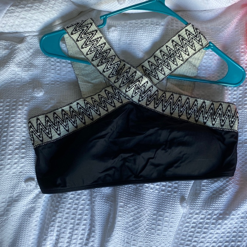 NWOT bathing suit top